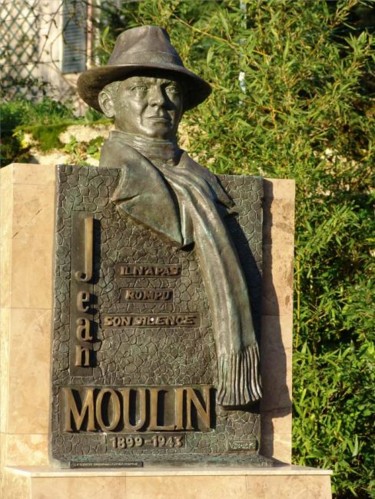 Sculpture intitulée "Jean Moulin" par Victor Douek, Œuvre d'art originale