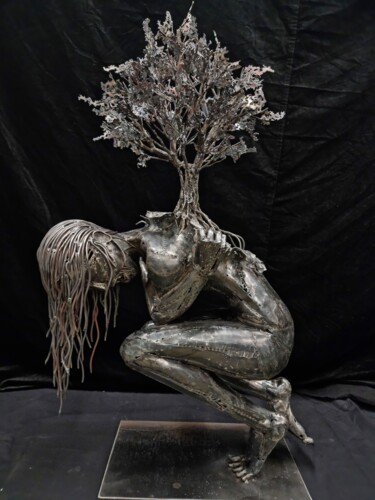 Sculpture titled "ᚠᚱᛅᚢᛁᛅ" by Victor-Emmanuel Camusso, Original Artwork, Metals