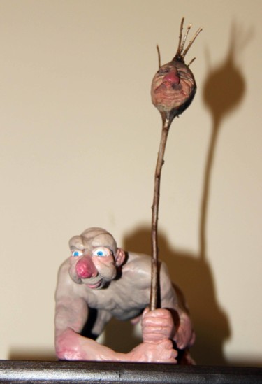 Scultura intitolato "Troll with a head o…" da Victor Molev, Opera d'arte originale, Argilla