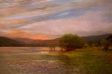 Fotografie mit dem Titel "Sunset by the lake" von Viet Ha Tran, Original-Kunstwerk, Manipulierte Fotografie