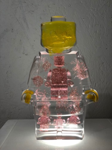 Sculpture titled "legoclusion N°18" by Vincent Sabatier (VerSus), Original Artwork, Resin