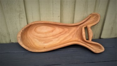 Sculpture titled "Tray fish" by Virgilijus Vaiciunas, Original Artwork, Wood