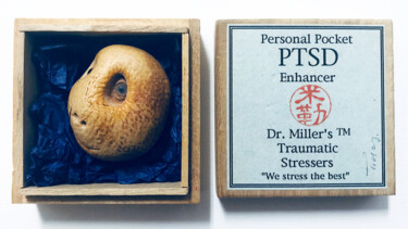 Γλυπτική με τίτλο "A PTSD Enhancer Fet…" από Wilf Tilley, Αυθεντικά έργα τέχνης, Πηλός
