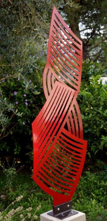 Скульптура под названием "Harpe des anges rou…" - Wolf Thiele, Подлинное произведение искусства, Металлы