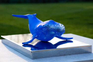 Sculpture intitulée "La baleine Bleue" par Xavier Wttrwulghe, Œuvre d'art originale, Résine
