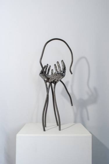 Escultura titulada ""Parlez moi...de vo…" por Yez, Obra de arte original, Metales