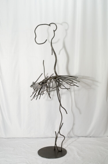 Skulptur mit dem Titel "Ballerine" von Yez, Original-Kunstwerk, Metalle