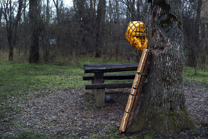 Sculpture titled "Todeslied in sieben…" by Adrian Uncrut, Original Artwork, Wood
