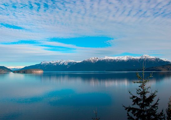 Fotografía titulada "Mirrors of Patagonia" por Alessandra Garcia, Obra de arte original, Fotografía analógica