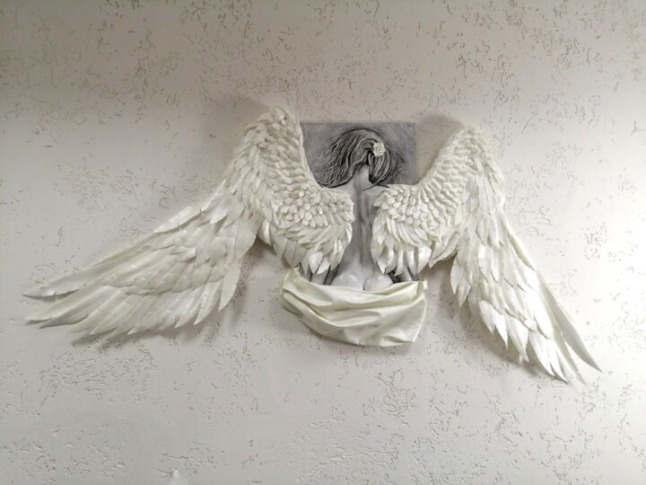 Скульптура под названием "Angel of Light" - Alina Nikitina, Подлинное произведение искусства, Гипс Установлен на Другая жест…