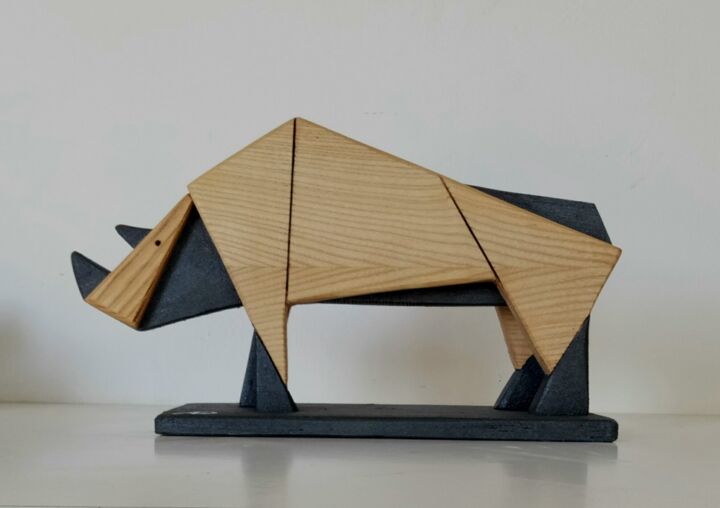 Sculpture intitulée "Geometric Rhino" par Anna Beltrame A＋D Art, Œuvre d'art originale, Bois