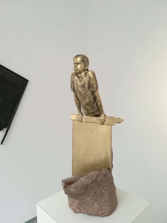 Sculpture titled "Gilotine" by Norbert Sarnecki, Original Artwork, Bronze
