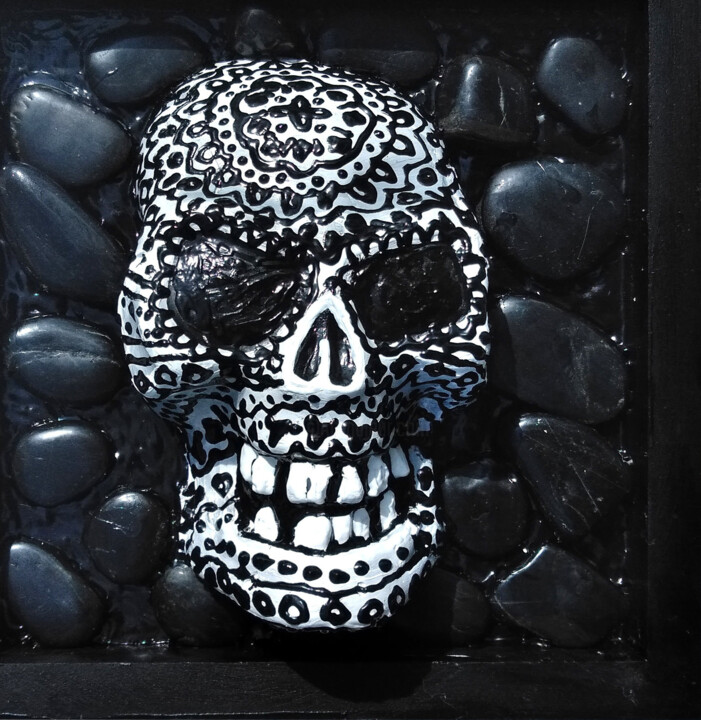 제목이 "Skull Art Sculpture…"인 조형물 Anthony Saldivar로, 원작, 회 반죽