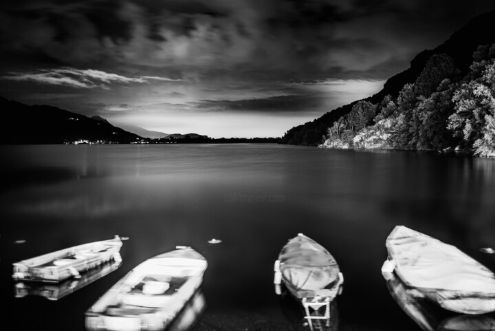 Photography titled "Boat-trip" by Antonin Borie, Original Artwork, Digital Photography