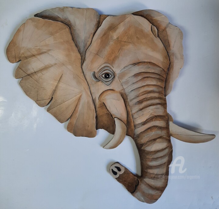 Collages titled "Éléphant en bois" by Marina Argentini, Original Artwork, Collages Mounted on Wood Panel