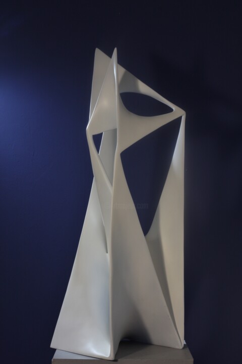 Escultura,  26x7,9 in 