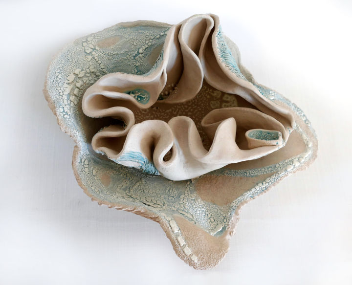 Skulptur mit dem Titel "opening subsound" von Ban*S, Original-Kunstwerk, Keramik