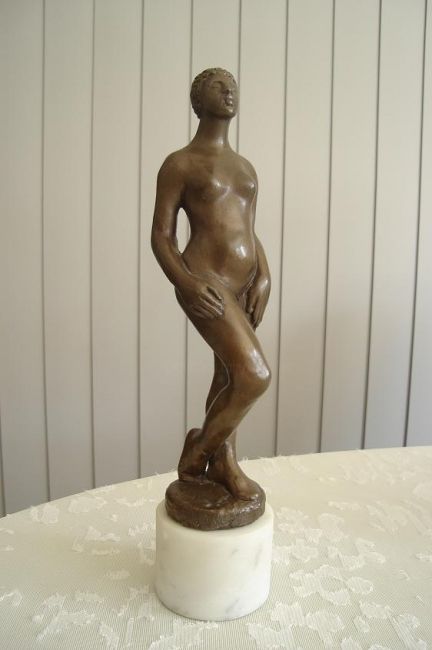 Sculpture titled "Meryet Nit" by Berendina De Ruiter, Original Artwork, Metals