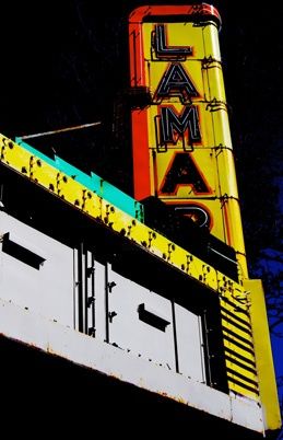Fotografie getiteld "LAMAR Theater" door Blew, Origineel Kunstwerk