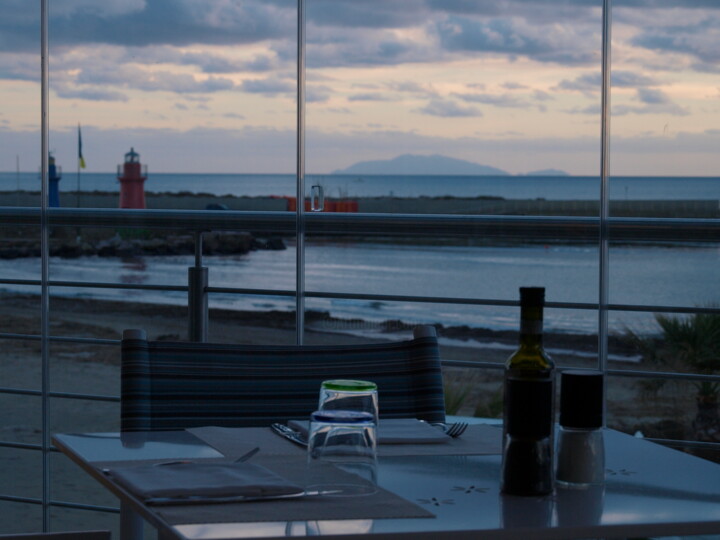 Fotografía titulada "una sera cena soli" por Carlo Cristani Amista', Obra de arte original, Fotografía digital