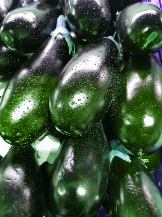 Photography titled "Aubergines Nuance 2…" by Carlos Vieira, Original Artwork, Non Manipulated Photography