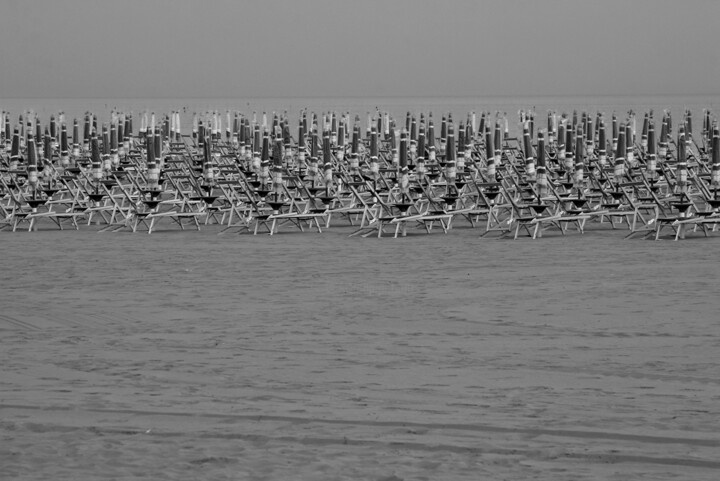 Fotografía titulada ""Spiaggia Morta"" por Changiz Jalayer, Obra de arte original, Fotografía digital