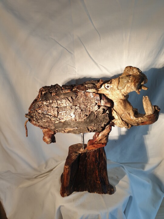 Skulptur mit dem Titel "Hipopotam" von Charly Carpentier, Original-Kunstwerk, Holz