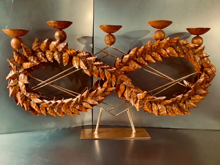 Skulptur mit dem Titel "Candelabro" von Christian Figueroa, Original-Kunstwerk, Metalle