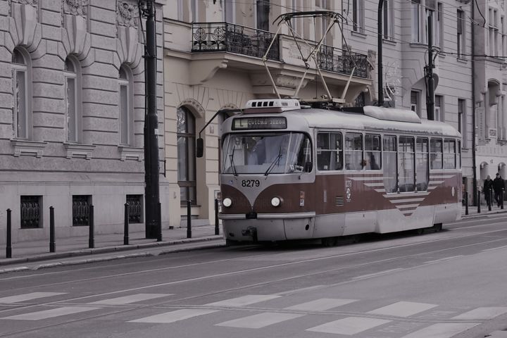 Fotografía titulada "Tram Prague" por Claireobscur, Obra de arte original