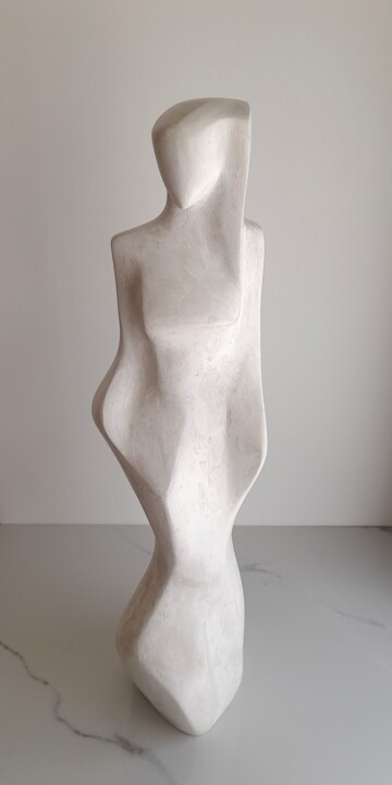 Sculpture intitulée "Boudica" par Clark Camilleri, Œuvre d'art originale, Béton