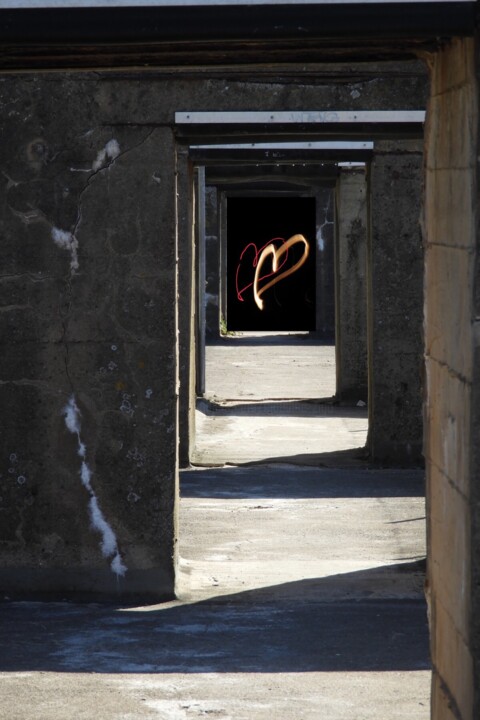 Photography titled "Au fond du couloir.…" by Claudine Ziga, Original Artwork