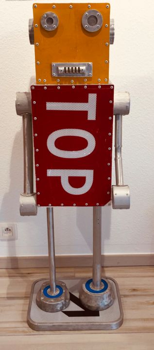 Sculpture titled "Robot TOP" by Cyrille Plate, Original Artwork, Aluminium