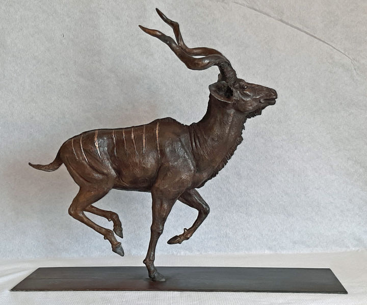Rzeźba zatytułowany „Grand koudou galopa…” autorstwa Christian Duvette Sculpteur Animalier, Oryginalna praca, Brąz