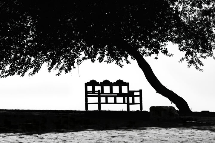 「The bench under the…」というタイトルの写真撮影 Dimitrios Paterakisによって, オリジナルのアートワーク, デジタル