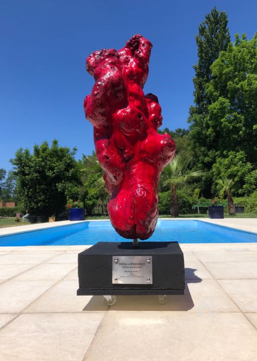 Sculptuur getiteld "Naufragé rouge 2" door Emma Lapassouze, Origineel Kunstwerk, Hout