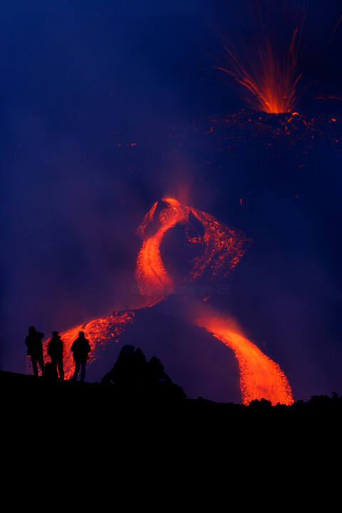 Photography titled "Show on Etna" by Fabrizio Villa, Original Artwork, Digital Photography