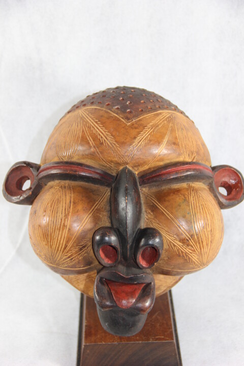 Sculpture titled "img-5341.jpg" by Farouk Oumar Ndoukouo, Original Artwork, Terra cotta