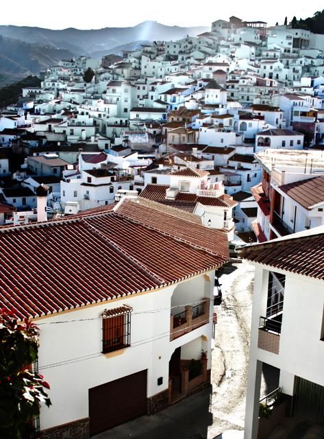 Photographie intitulée "En el pueblo_002" par Wanda, Œuvre d'art originale, Autre