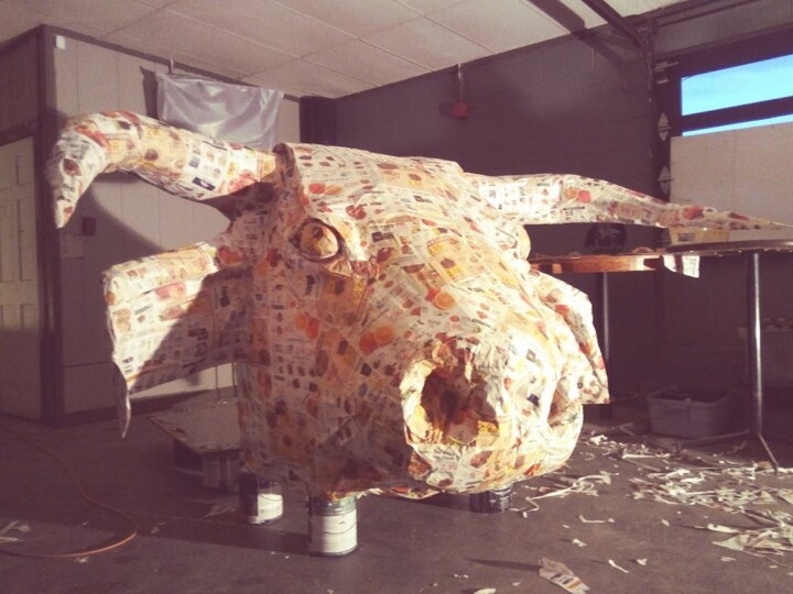 Sculpture intitulée "Toro de papel." par Franky Vv, Œuvre d'art originale, Papier