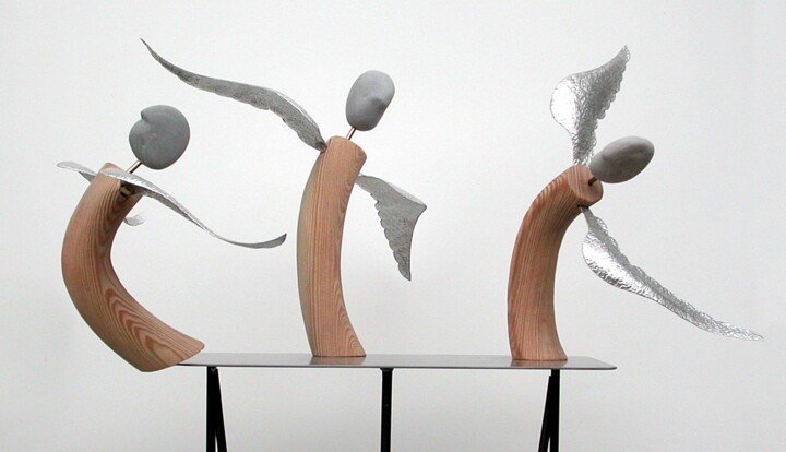 Escultura titulada "Tanzende Engel" por Franz Berger, Obra de arte original, Madera
