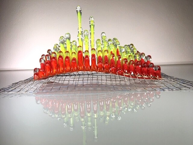 Sculpture titled "Stalagmites rouges…" by Ghislaine Chapuis, Original Artwork, Glass