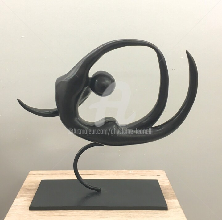 Sculpture,  15,8x16,9 in 