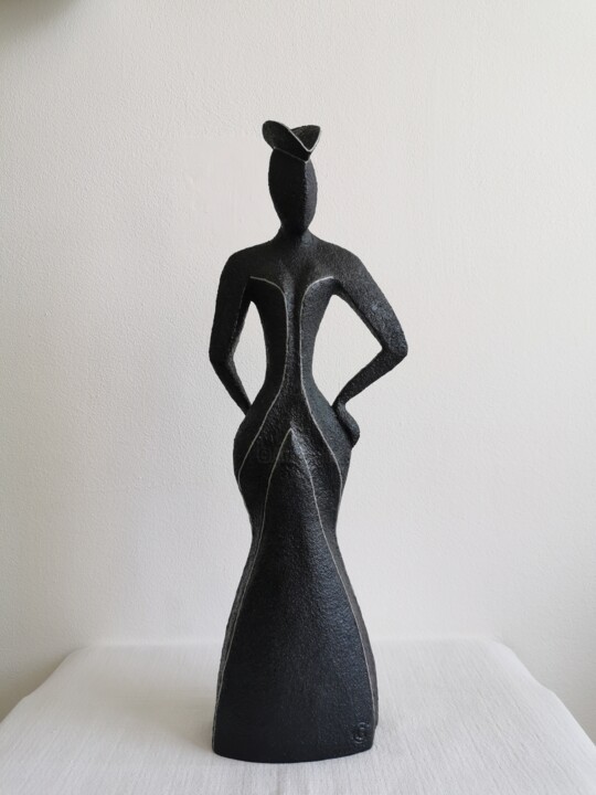 Sculptuur,  17,7x6,7 in 