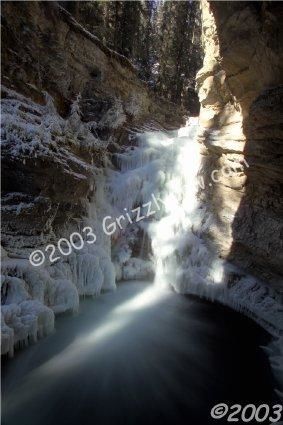 摄影 标题为“Johnston Canyon Low…” 由Grizzlypaw, 原创艺术品