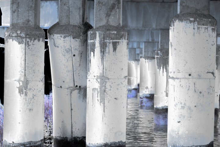 Фотография под названием "columns 11" - Harry Gruenert, Подлинное произведение искусства, Цифровая фотография