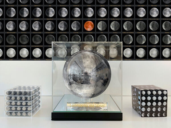 Jeff Koons prévoit d'envoyer des sculptures sur la lune