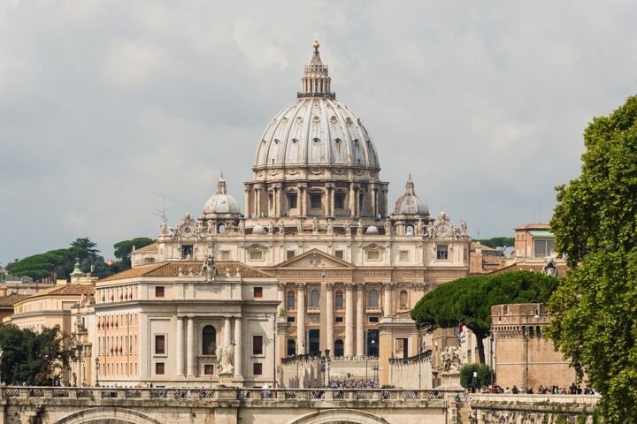 Le Vatican va ouvrir officiellement une galerie NFT afin de "démocratiser l'art"