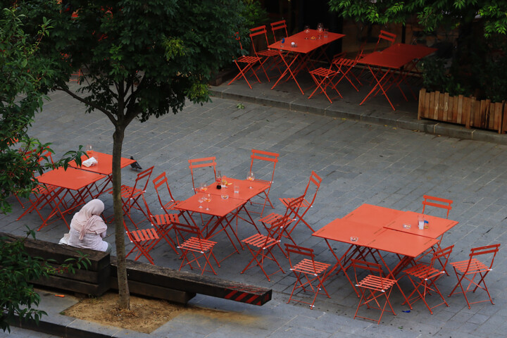 Photographie intitulée "l'auberge rouge" par Jean-Marie Virat, Œuvre d'art originale, Photographie numérique