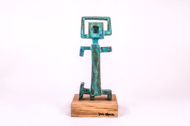 Escultura titulada "Cubic Green Chaman" por Jesus Valencia, Obra de arte original, Bronce