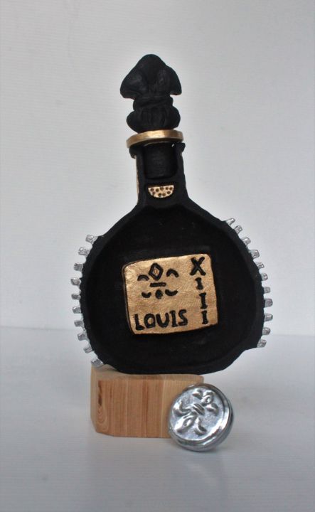 Louis Xiii Cognac, Black Pearl, Sculpture by Jenny Hee